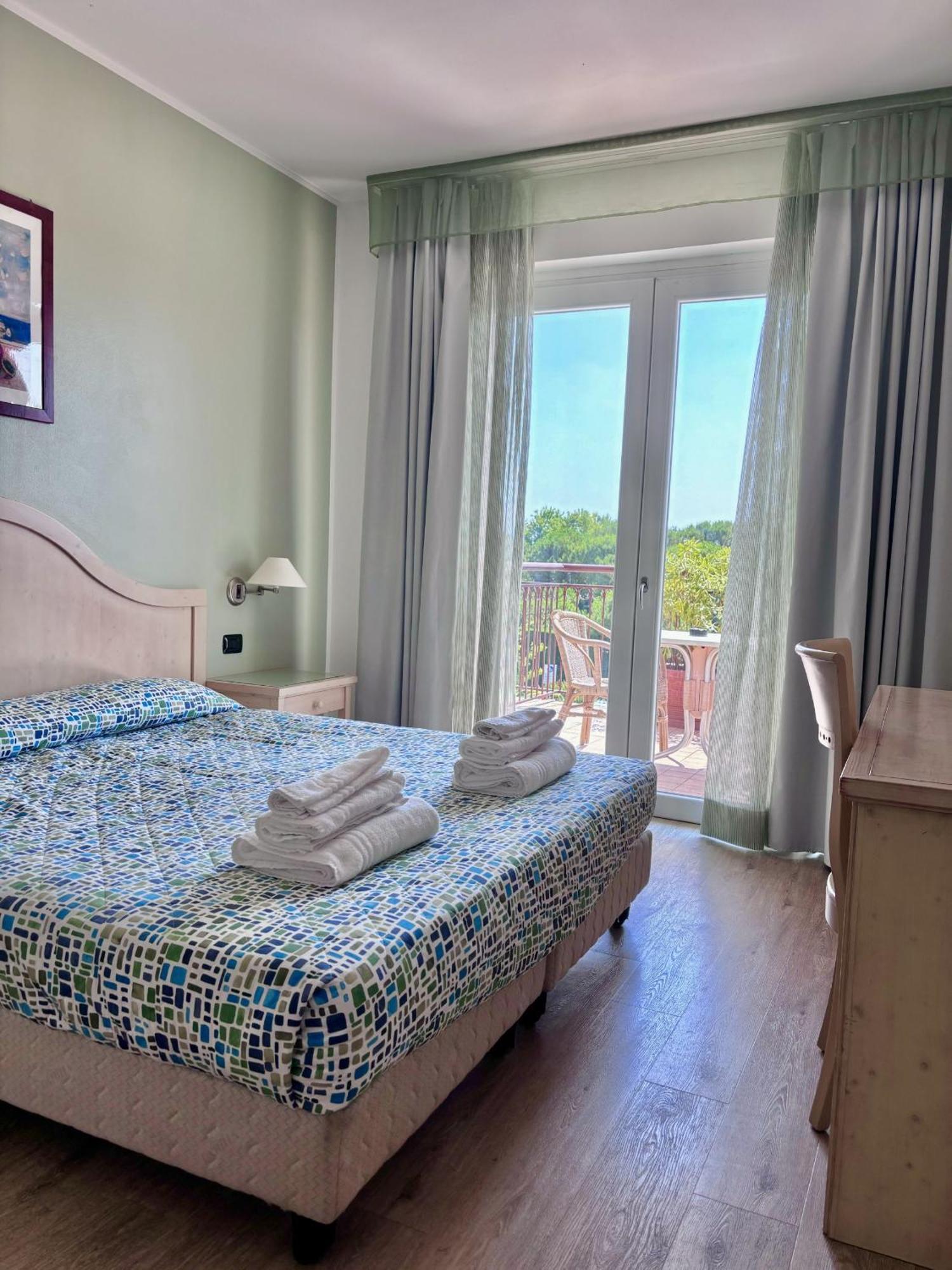 Hotel Bella Italia Peschiera del Garda Extérieur photo